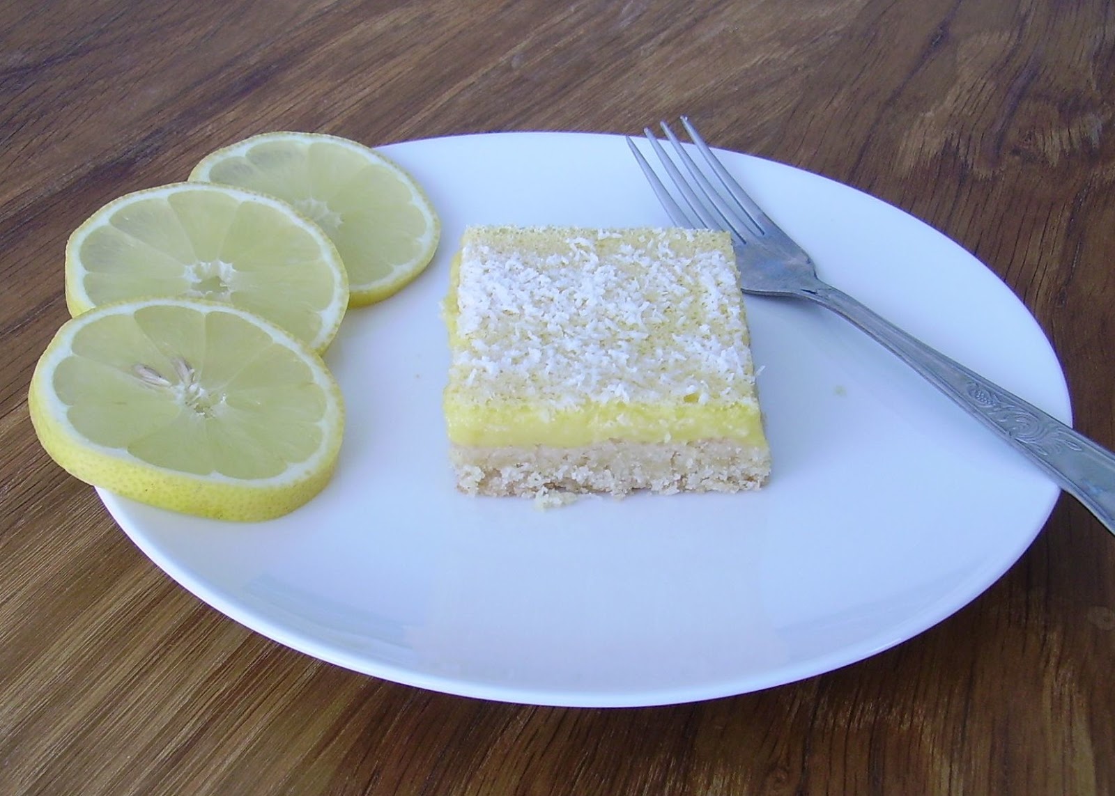 Mia's Gluten free Coffee Shop Glutenfree, lowcarb Lemon Coconut Bars