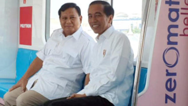 Urungkan Niat Rekonsiliasi, Prabowo Selamat