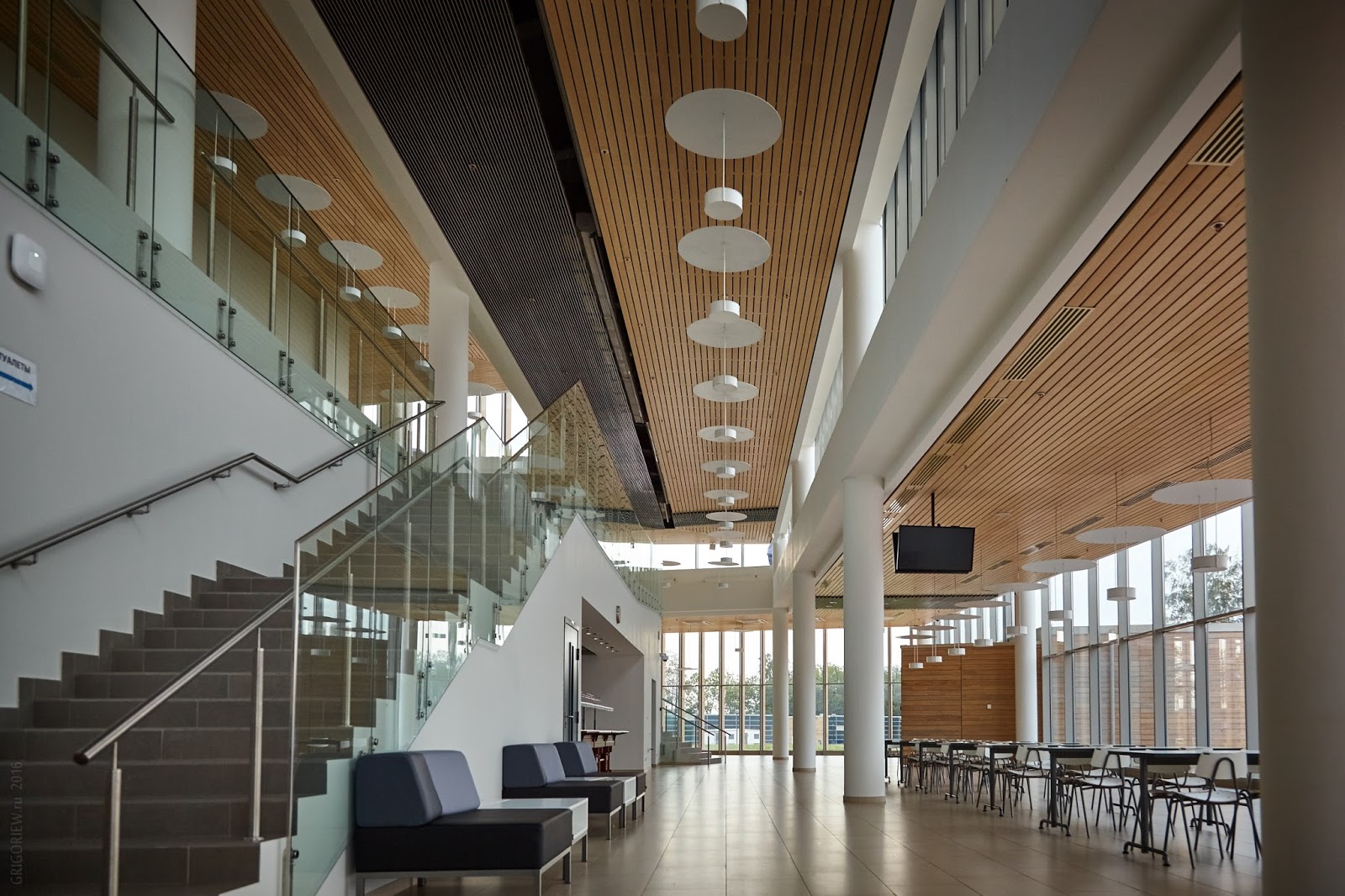 STUDENT CAFETERIA AND CLUB ON HIGHER SCHOOL OF MANAGEMENT CAMPUS, ST
