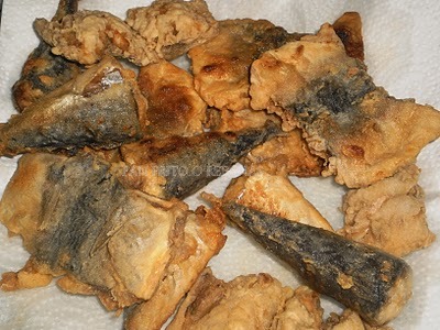  PESCADO FRITO EN ADOBO 