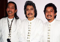 Lirik Lagu Anak Bertanya Pada Bapaknya - Bimbo - Lirik Lagu Nostalgia