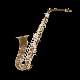 11-Saxophone-Nick-Veasey-X-ray-Images-Mechanical-Musical-www-designstack-co