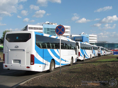 Универсиада 2013, Автобусы у стадиона "Татнефтьарена"