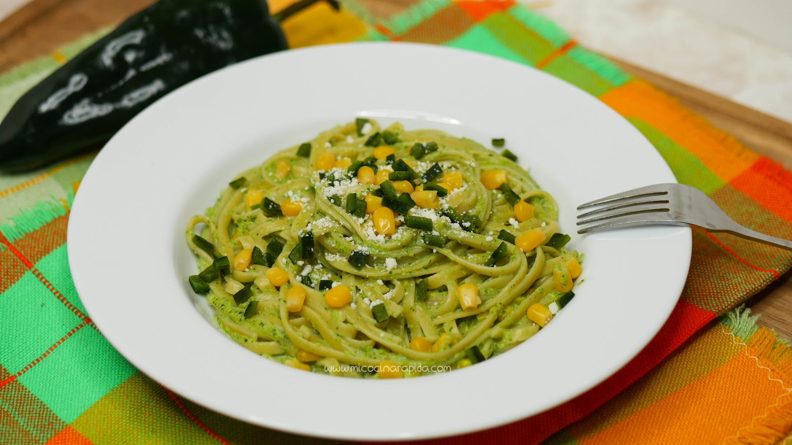 Pasta en Salsa de Chile Poblano y Espinaca