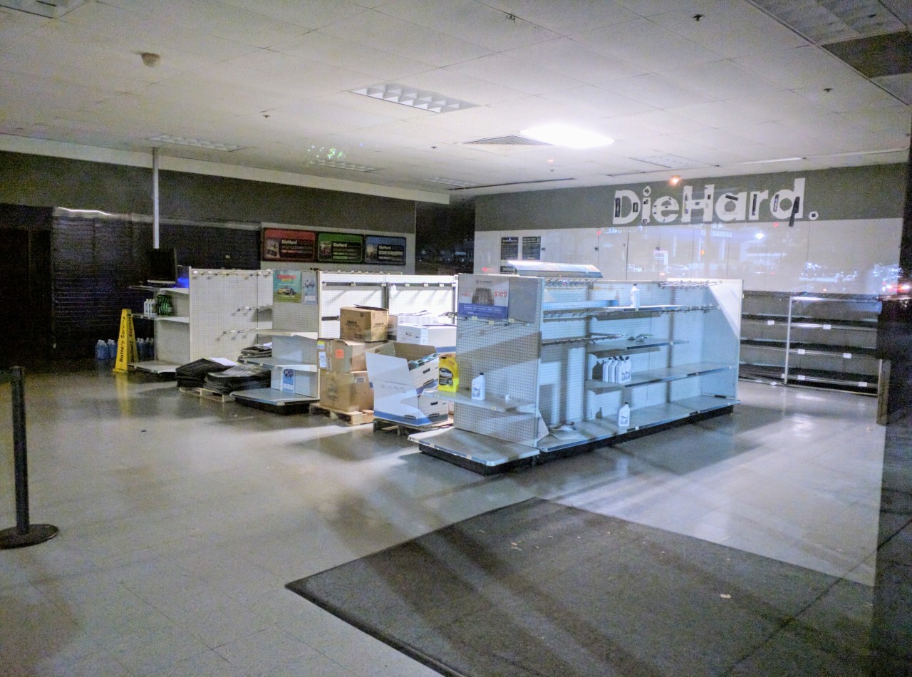 Rockville Nights Sears Auto Center closes, leaving only one location