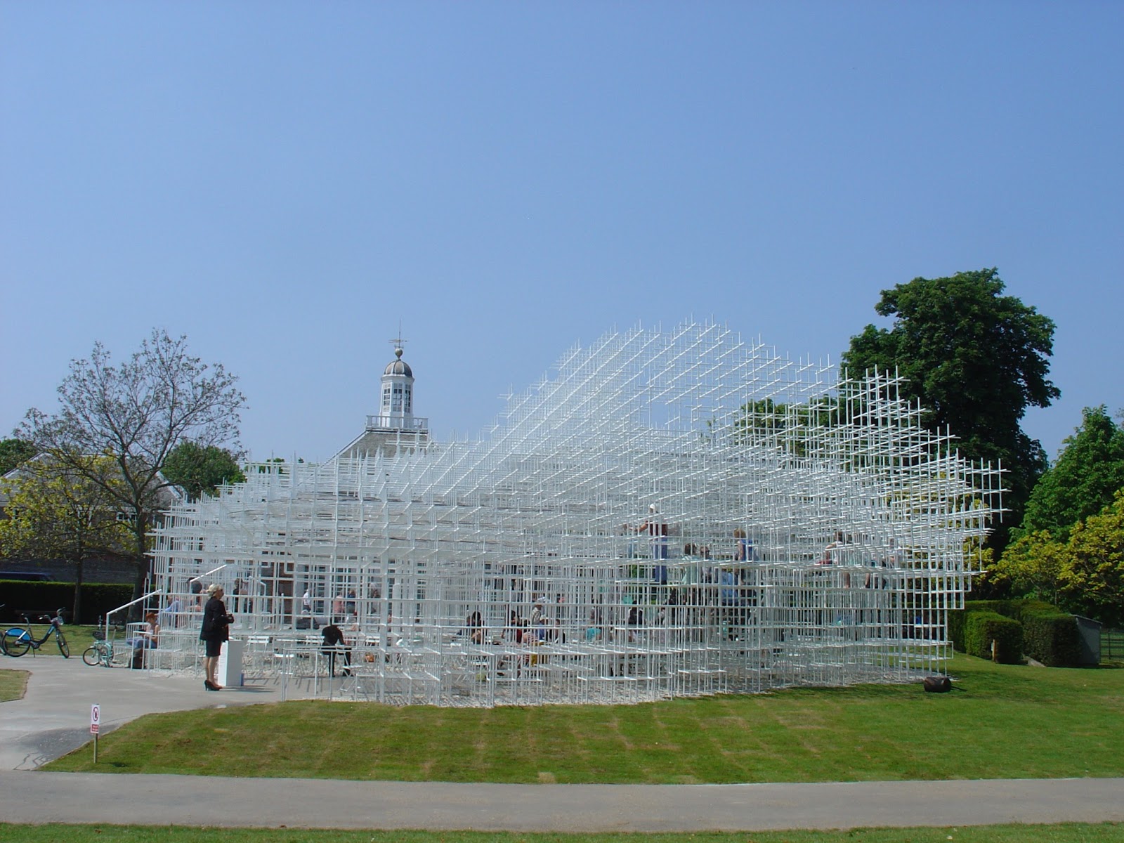 FAST HANDS IN MOTION SOU FUJIMOTO SERPENTINE GALLERY