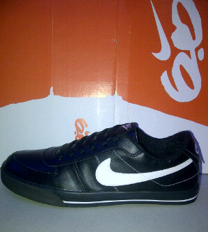 nike 6.0 black and white