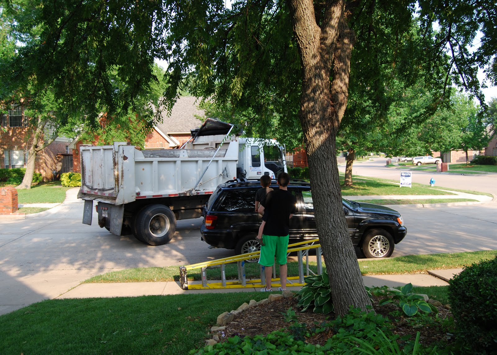 Momfessionals Mulch, Mulch and More Mulch