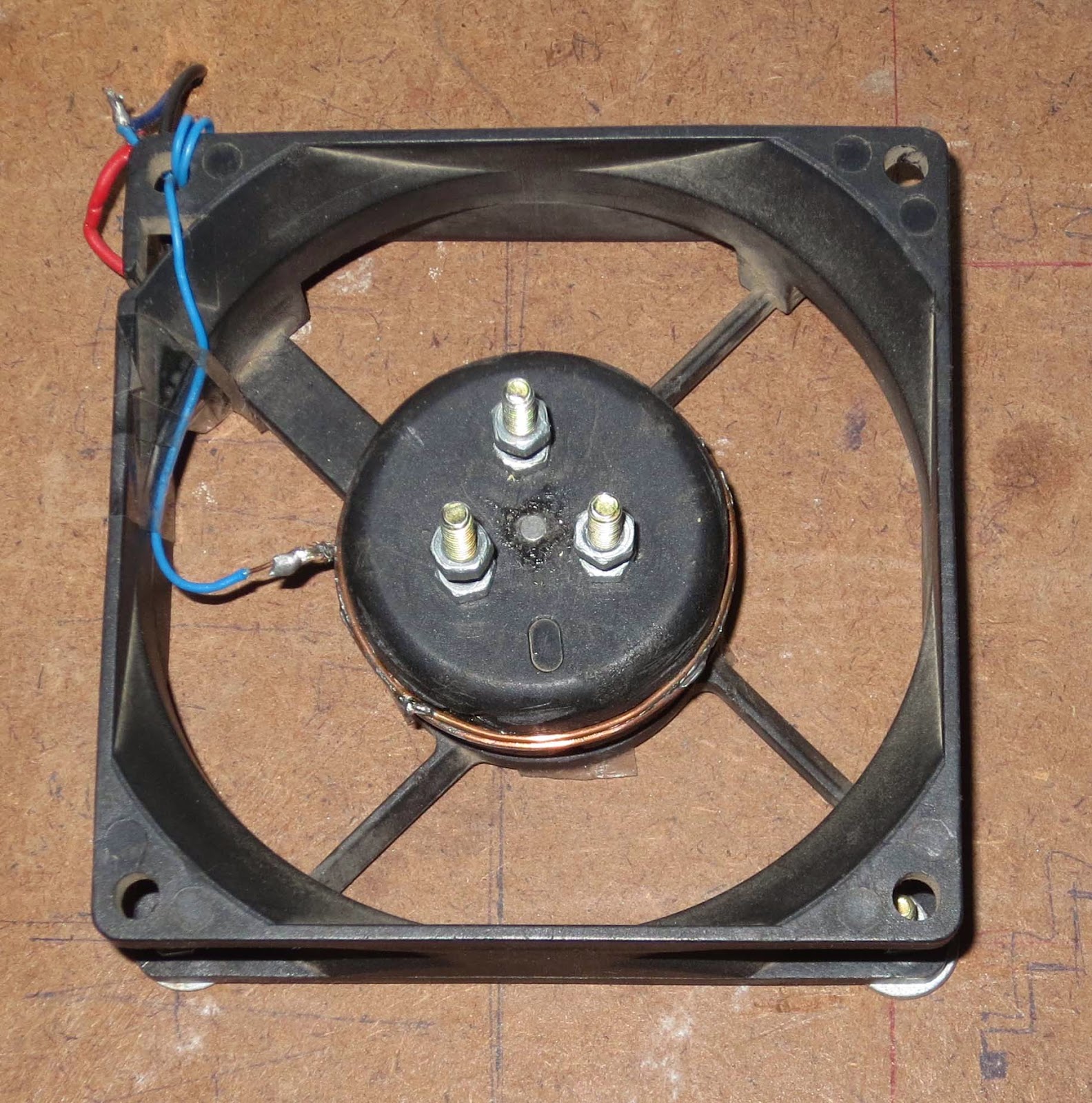 Arduino & Electronics: Make a propeller clock using Arduino