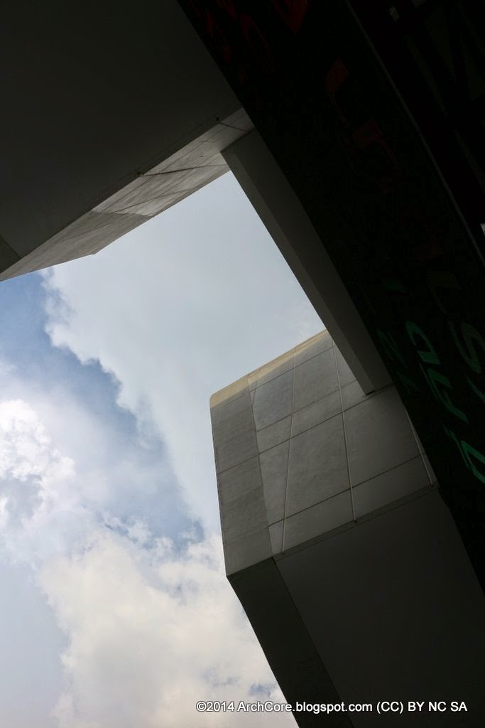 ArchCore: Siam Square One | SQ1 | \u0e2a\u0e22\u0e32\u0e21\u0e2a\u0e41\u0e04\u0e27\u0e23\u0e4c \u0e27\u0e31\u0e19