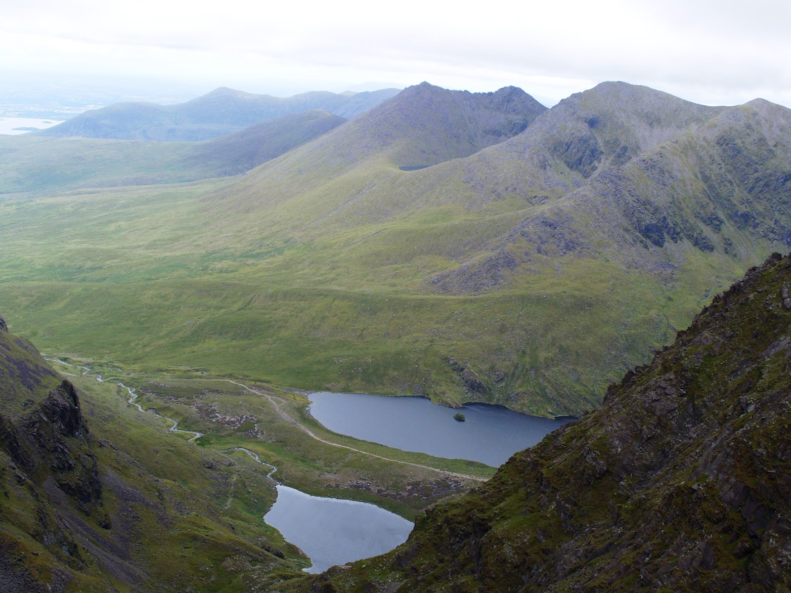 The Hag's Glen Circuit - Cruach Mhór to Knockbrinnea - Kerry Climbing
