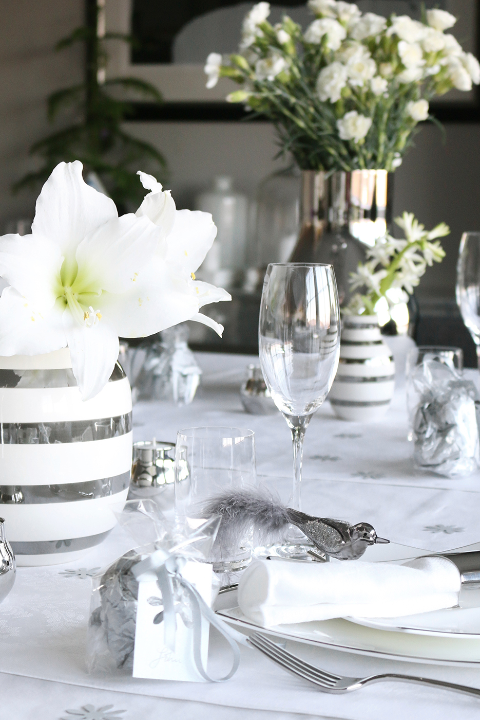 Gorgeous Holiday Tablescape by Anette Willemine