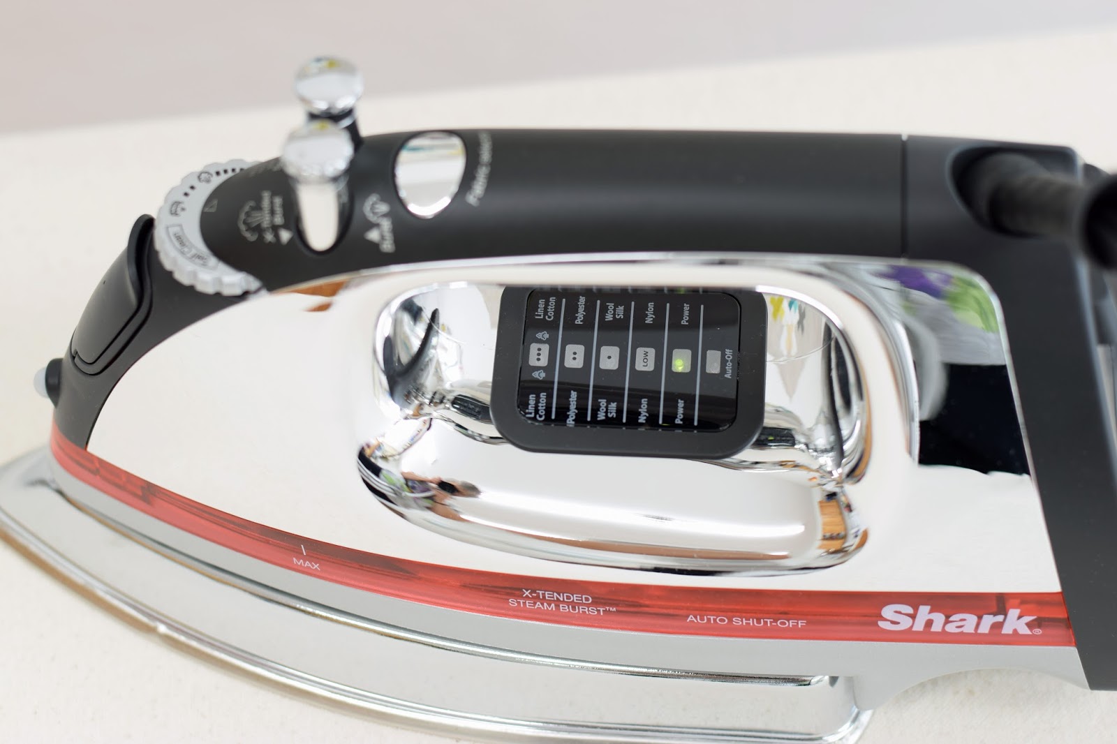 Quilted Blooms Shark Professional Iron Review