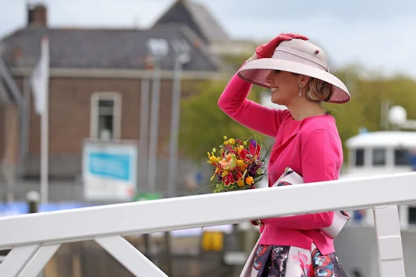 King Willem-Alexander, Queen Maxima, Princess Amalia, Princess Alexia and Princess Ariane, Princess Laurentien, Pieter van Vollenhoven, Prince Maurits and Prince Constantijn attend the 2016 Kings Day celebration in Zwolle