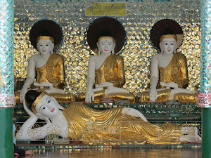 One of Shwedagon Pagoda's many Buddhas
