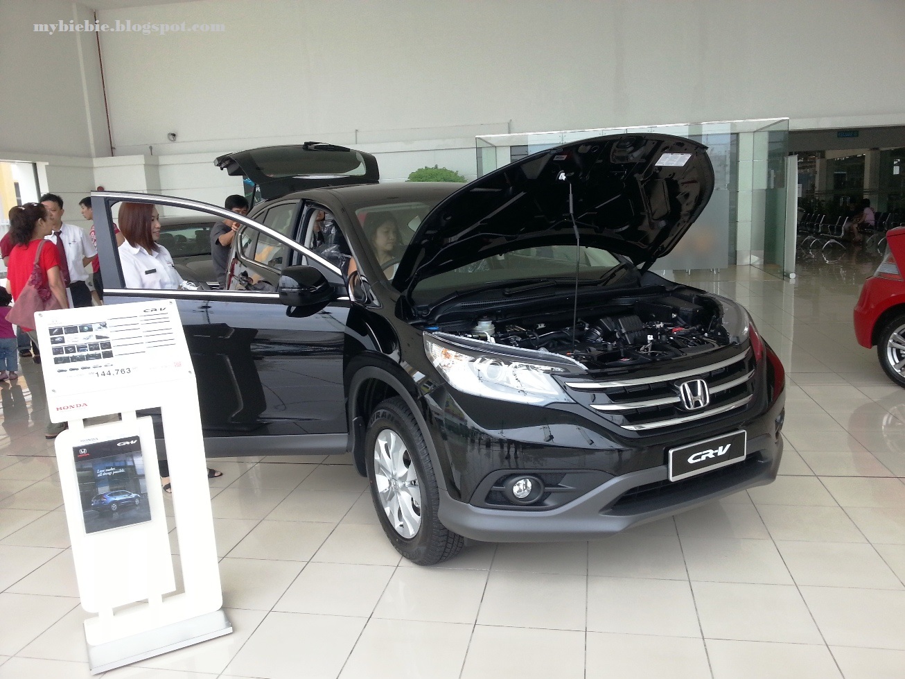 LIFE IN DIGITAL COLOUR: The New Honda 4th Generation CR-V 2.0 2013 Review