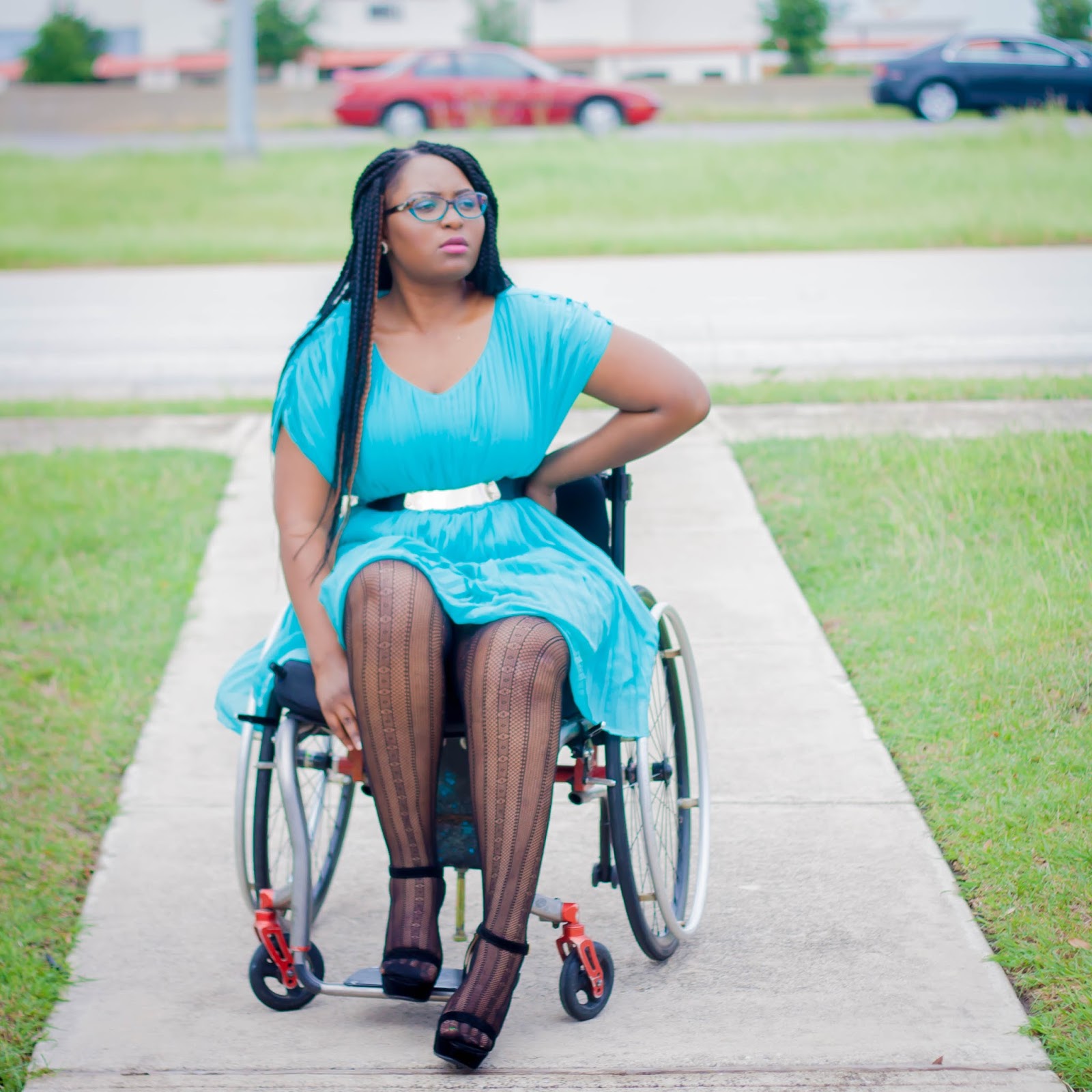 Paraplegic wearing high heels 8