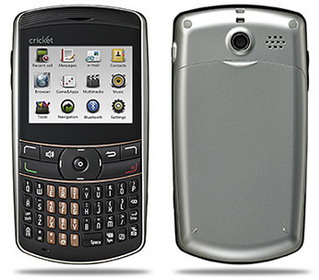 Cricket TXTM8 3G (aka TXTM8 II) QWERTY phone launched