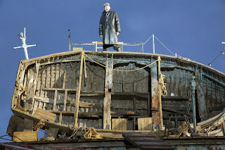 Alan Oke in the title role, Peter Grimes on Aldeburgh Beach