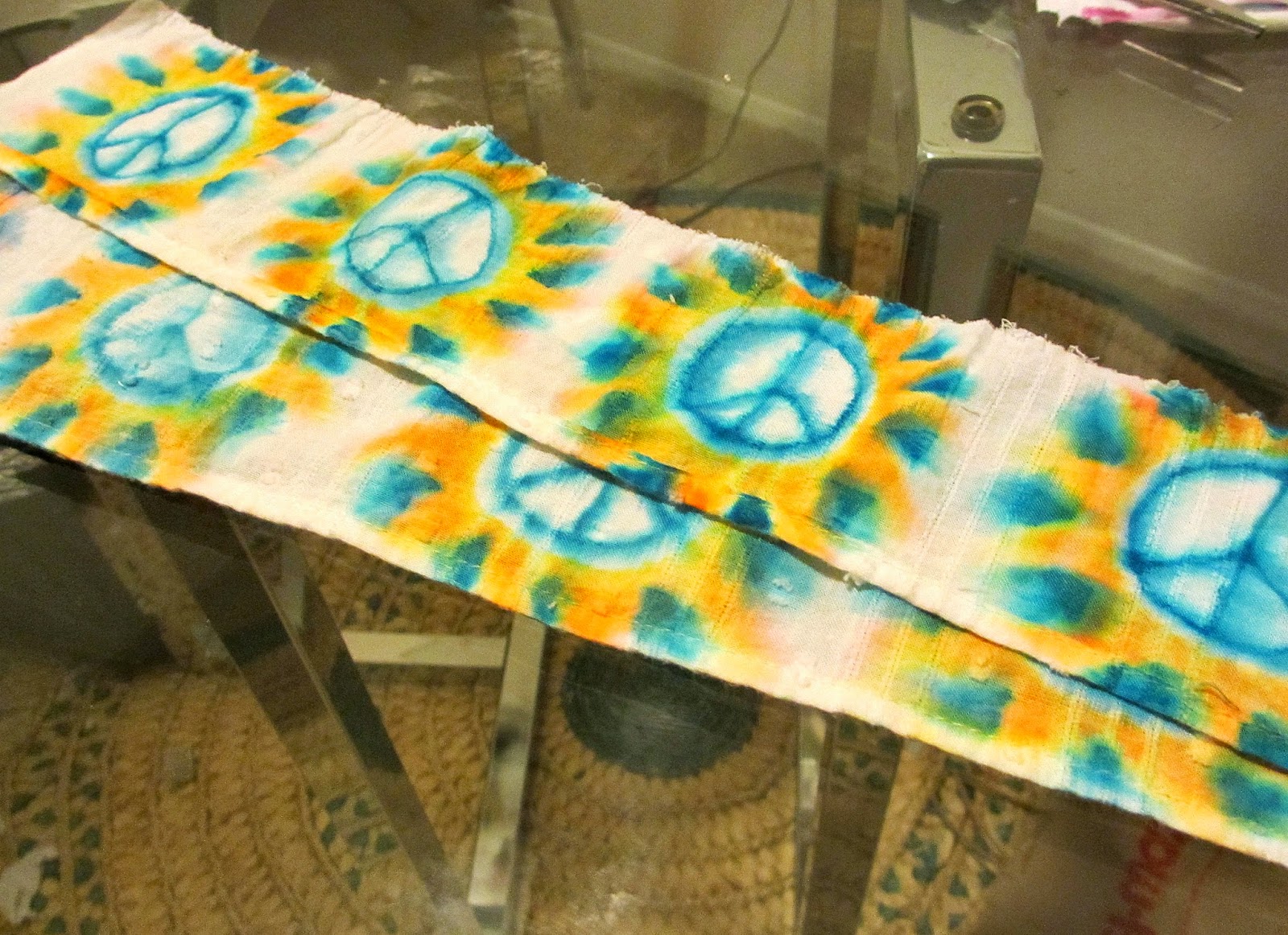 marleewho Easy DIY Fabric Dyeing Using Sharpies & Rubbing Alcohol