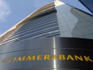 Σε 6.000 απολύσεις προχωρά η Commerzbank