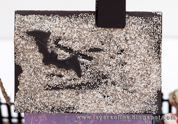 Layers of ink - Spooky Glittery House with Tim Holtz Sizzix Brownstone die
