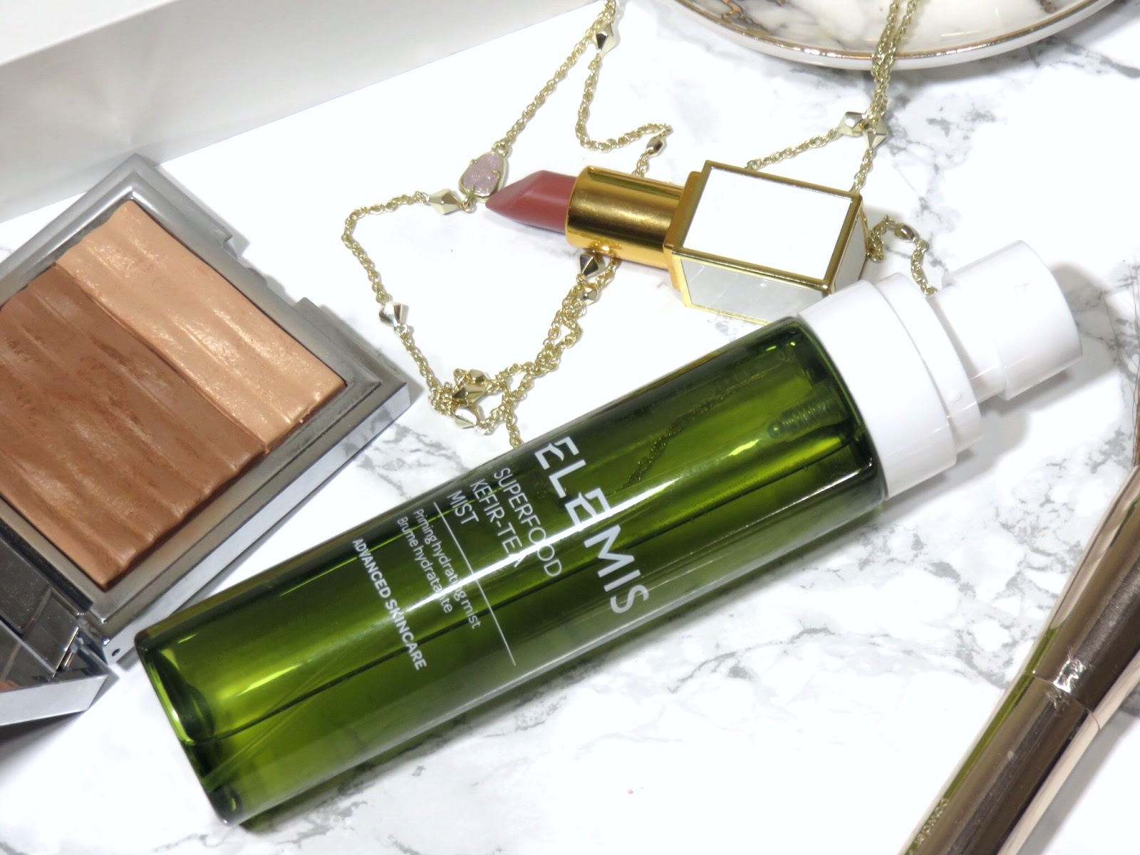  Review Elemis Superfood KefirTea Mist PRETTY IS MY PROFESSION