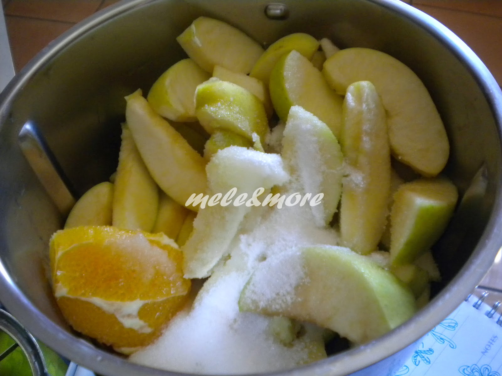 mele&more Marmellata alle Mele e Agrumi con Pectina casalinga e poco