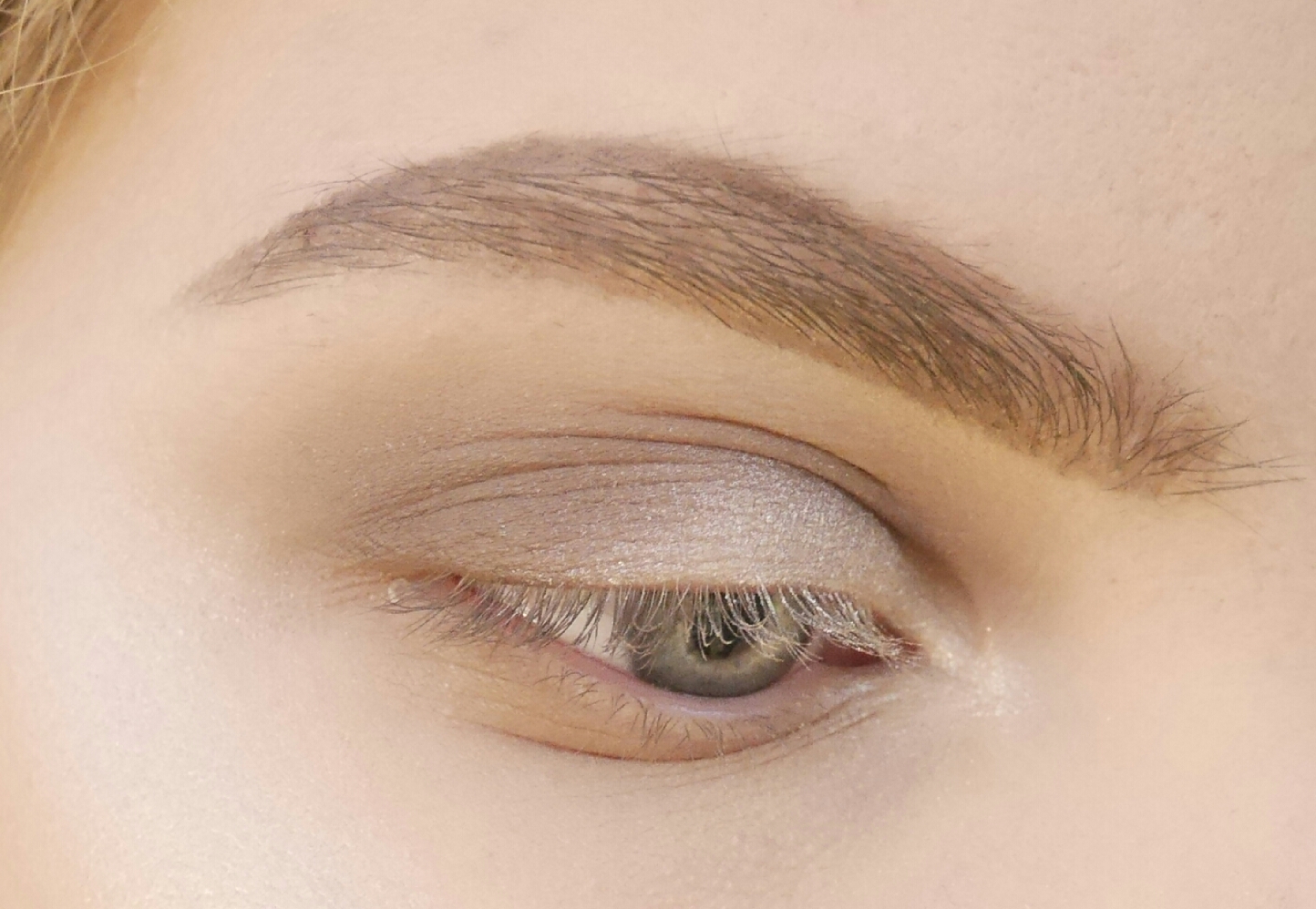 Essence My Must Haves Single Eyeshadows. Livelivethings