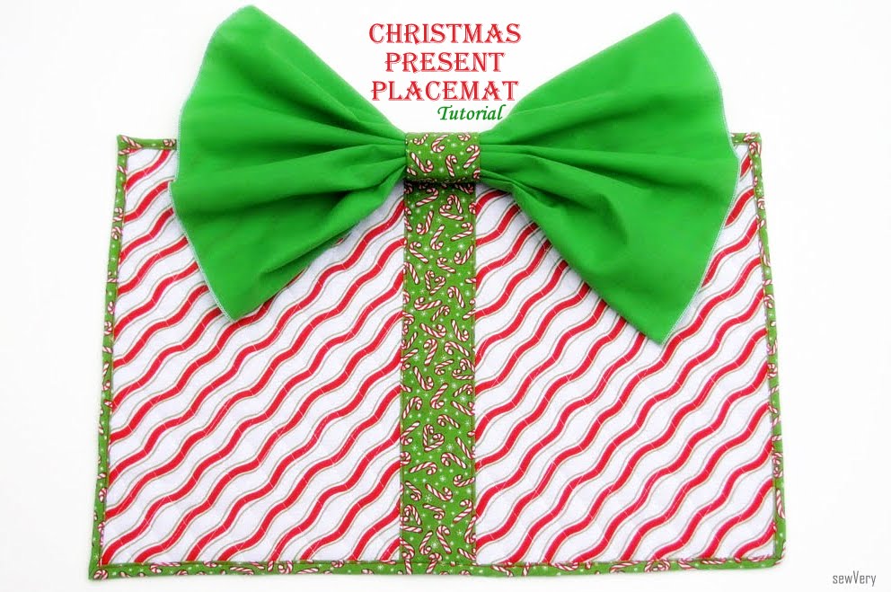 sewVery Christmas Present Placemat Tutorial