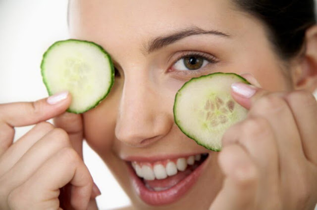 Hidratantes para pele com produtos naturais fáceis e com baixo custo Hidratantes naturais para pele,beleza,beleza facial,dicas de beleza,cuidados com a pele,hidratação facial,mascara de pepino,hidratação de abacate,mel e ovos
