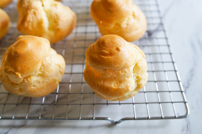 how to make cream puffs! | bakeat350.net for The Pioneer Woman Food & Friends