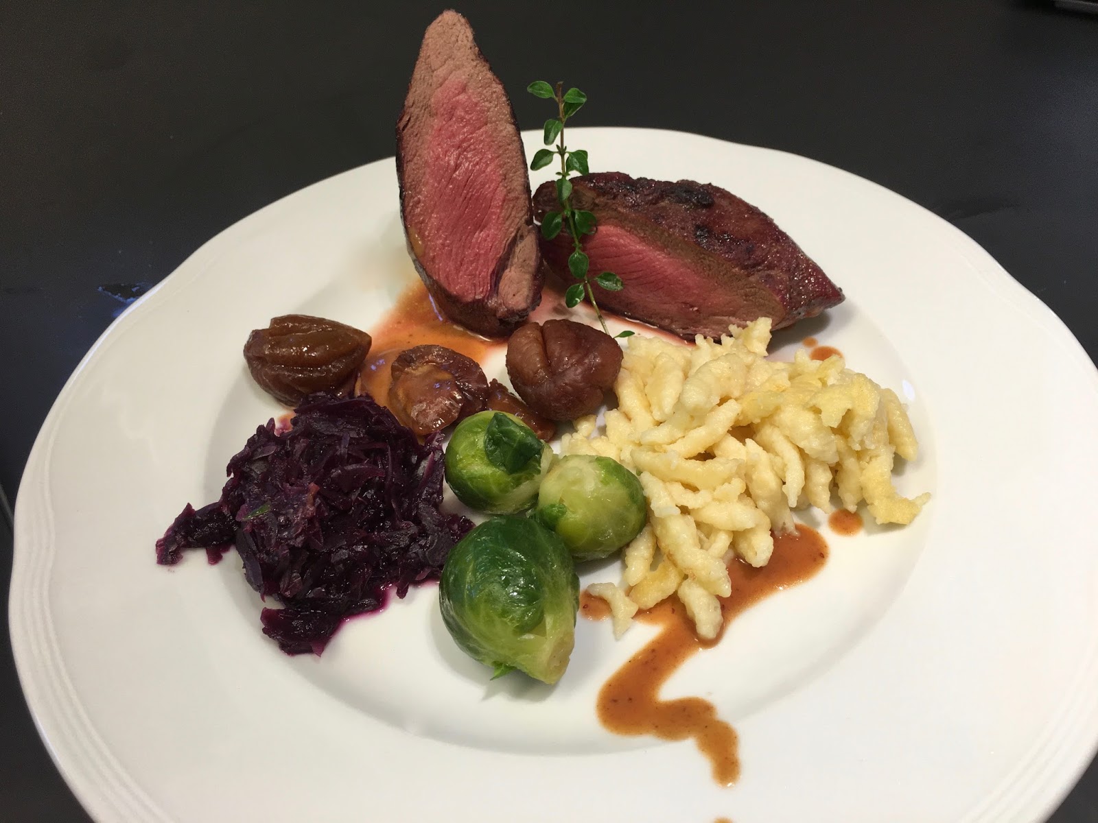 Rehrücken mit Wildsauce à la mode du Chef | so is(s)t oberfeld 23 Rehrücken mit Wildsauce à la mode du Chef | so is(s)t oberfeld 23