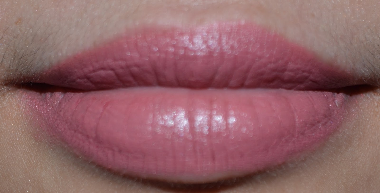 Татуаж губ цвета для блондинок. Перманент губ за контуром. Техника татуажа губ «lip light». Перманентный макияж губ нюдовый эффект. М п губы.