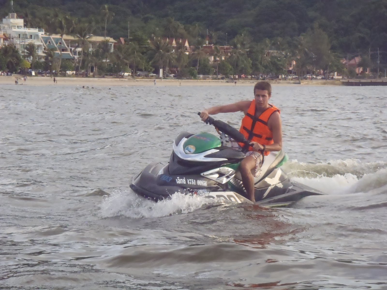 South-Eastbound & Down: Awwww Phuket