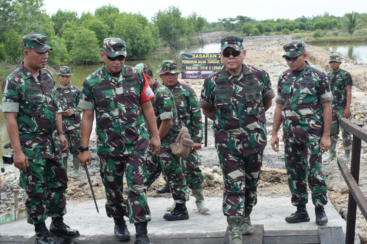Hasil gambar untuk Kolonel di Program TMMD belawan