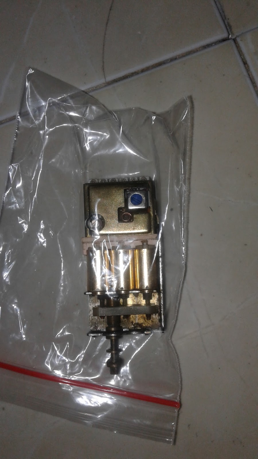 Pemancar FM Murah: Tuner untuk oscilator pemancar FM