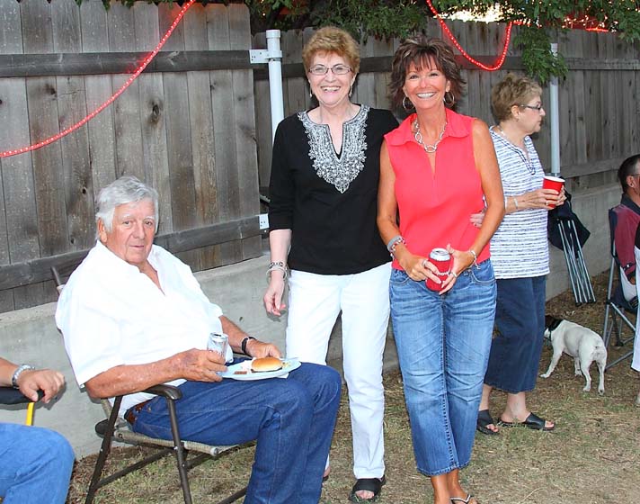 Rene Heil Ranch Photographer Backyard Cookout...Follett, Texas
