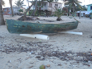 Belize dugout canoe design details