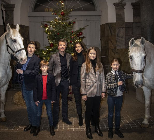 Crown Princess Mary, Prince Christian, Princess Isabella, Prince Vincent and Princess Josephine decorated 2019 Christmas tree