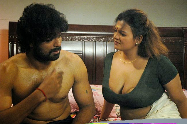 Bollywood B Grade Sapna Nude Boobs Big Tits