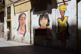 Ethnic mural in Barcelona