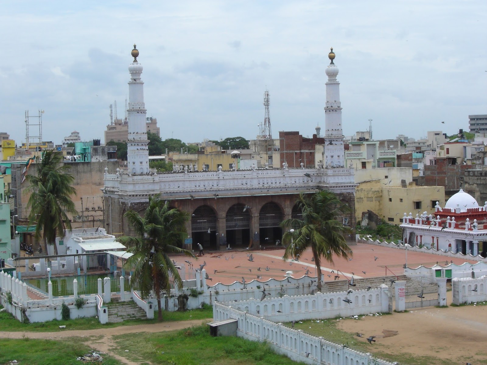 Wallajah Mosque Chennai's biggest mosque
