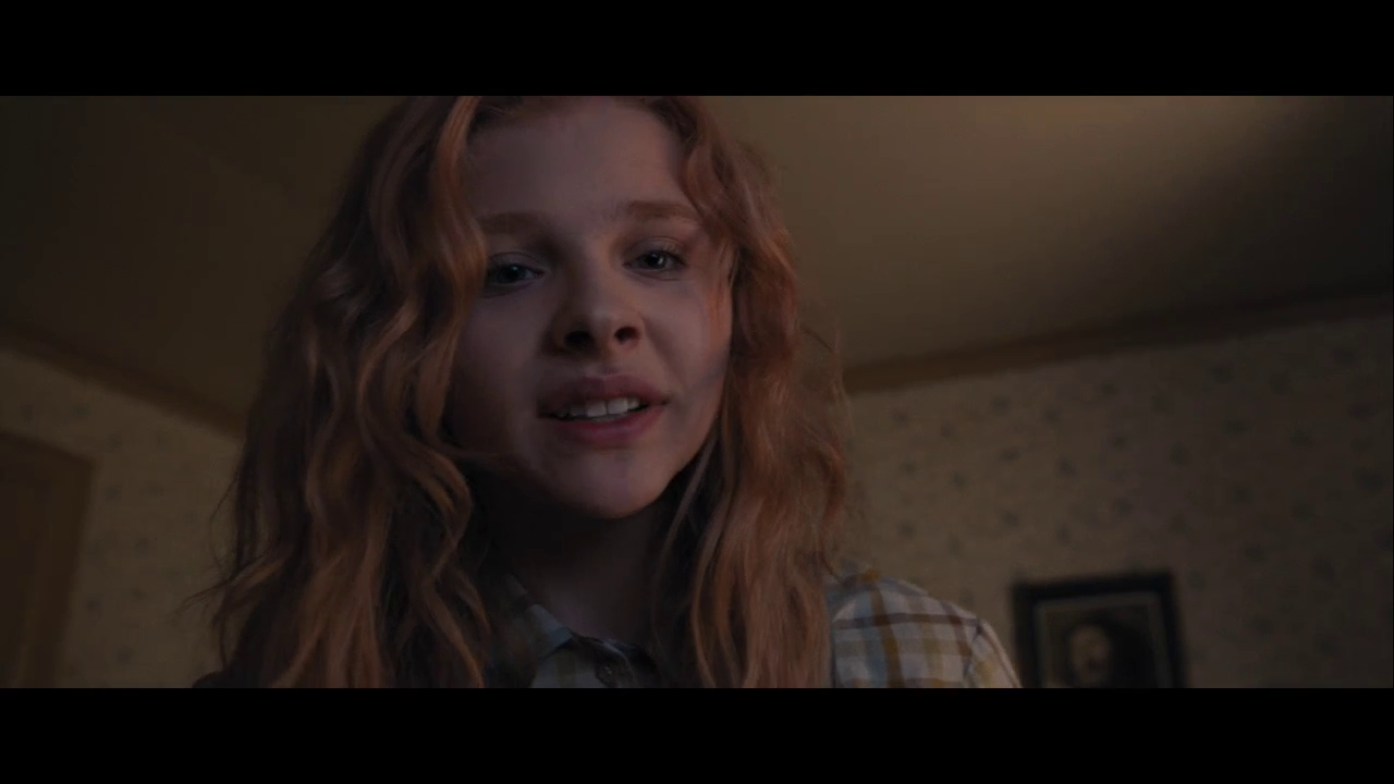 Carrie 2013 BRRip 720p Dual Audio In Hindi English ESub