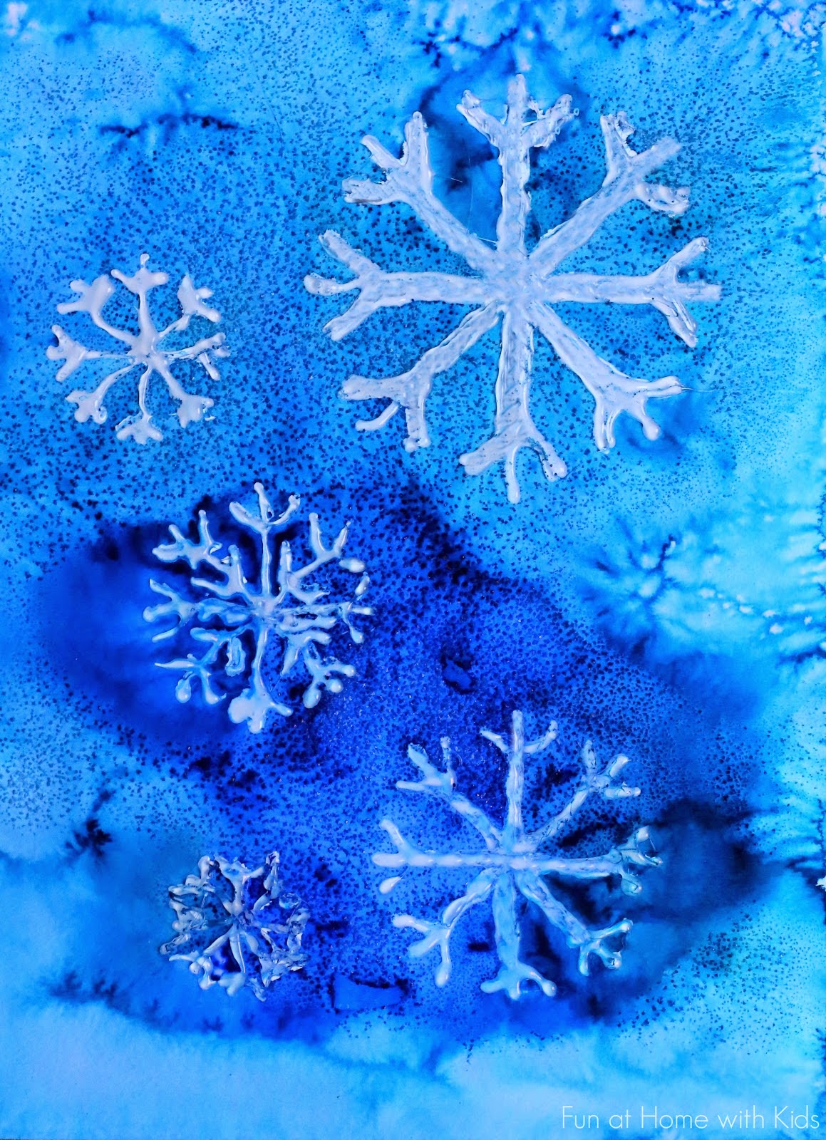 https://3.bp.blogspot.com/-5Nr5GbquXxc/VJd8RSi4_VI/AAAAAAAAF_k/zD_5KsYvKoM/s1600/water-color-resist-snowflakes.jpg