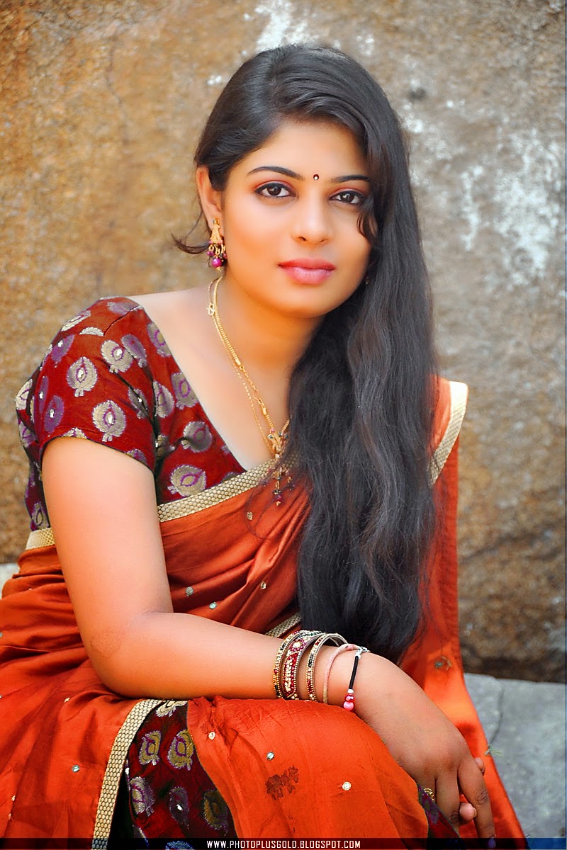 SOUTH INDIAN CUTE HOMELY ACTRESS IN HALF SAREE UNSEEN LARGE PHOTOS