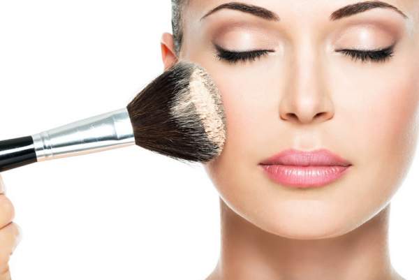 Tutorial Cara Make Up Natural yang Wajib dicoba Tutorial Cara Make Up Natural