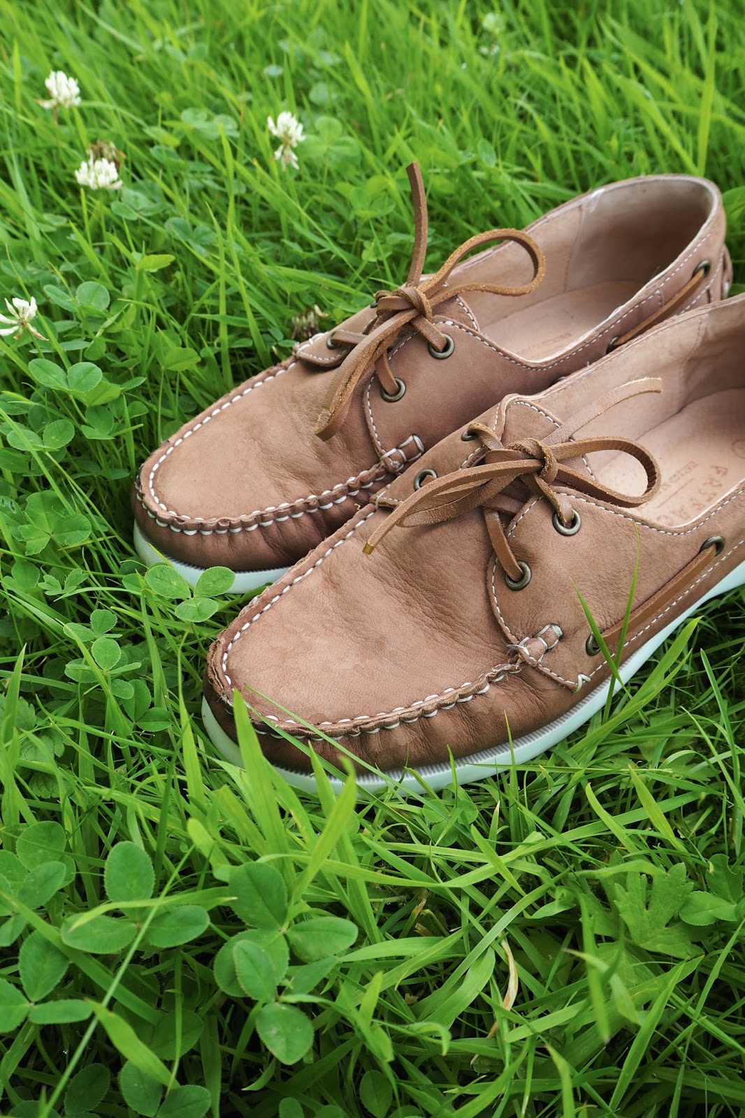 fat face boat shoes