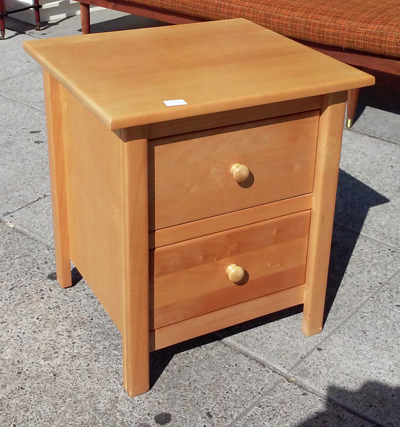 UHURU FURNITURE & COLLECTIBLES SOLD 17727 Blond Maple 21" Wide