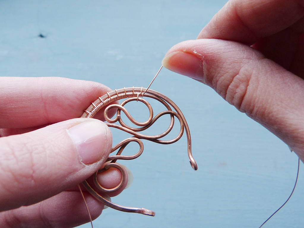 Ursula Jewelry Free tutorial Large copper earrings without